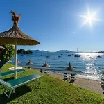 Отель Paradiso Арона