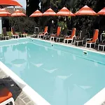Hotel Paradiso