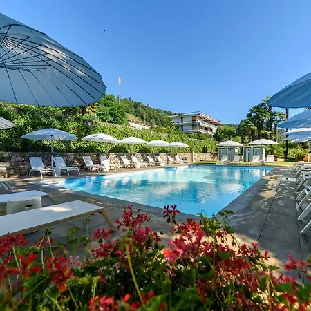 Paradiso Hotel