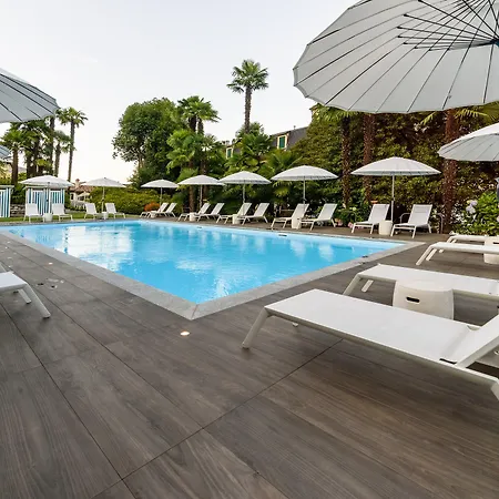 Paradiso Hotel Arona